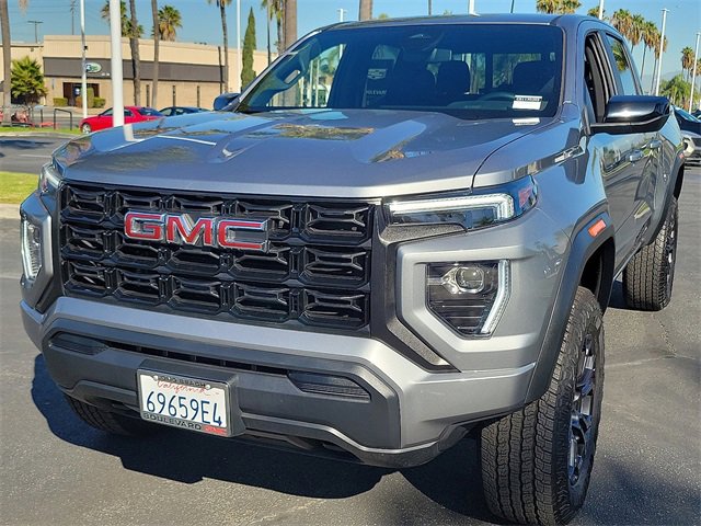 Used 2025 GMC Canyon Elevation image 25