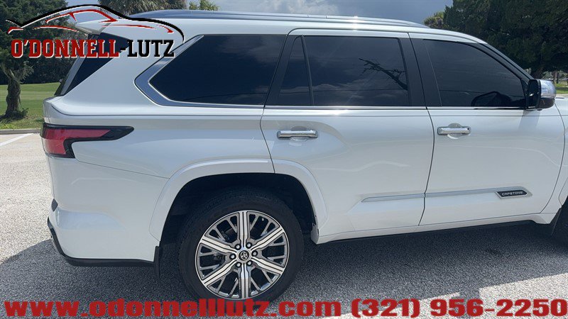 Used 2024 Toyota Sequoia Capstone RWD image 38