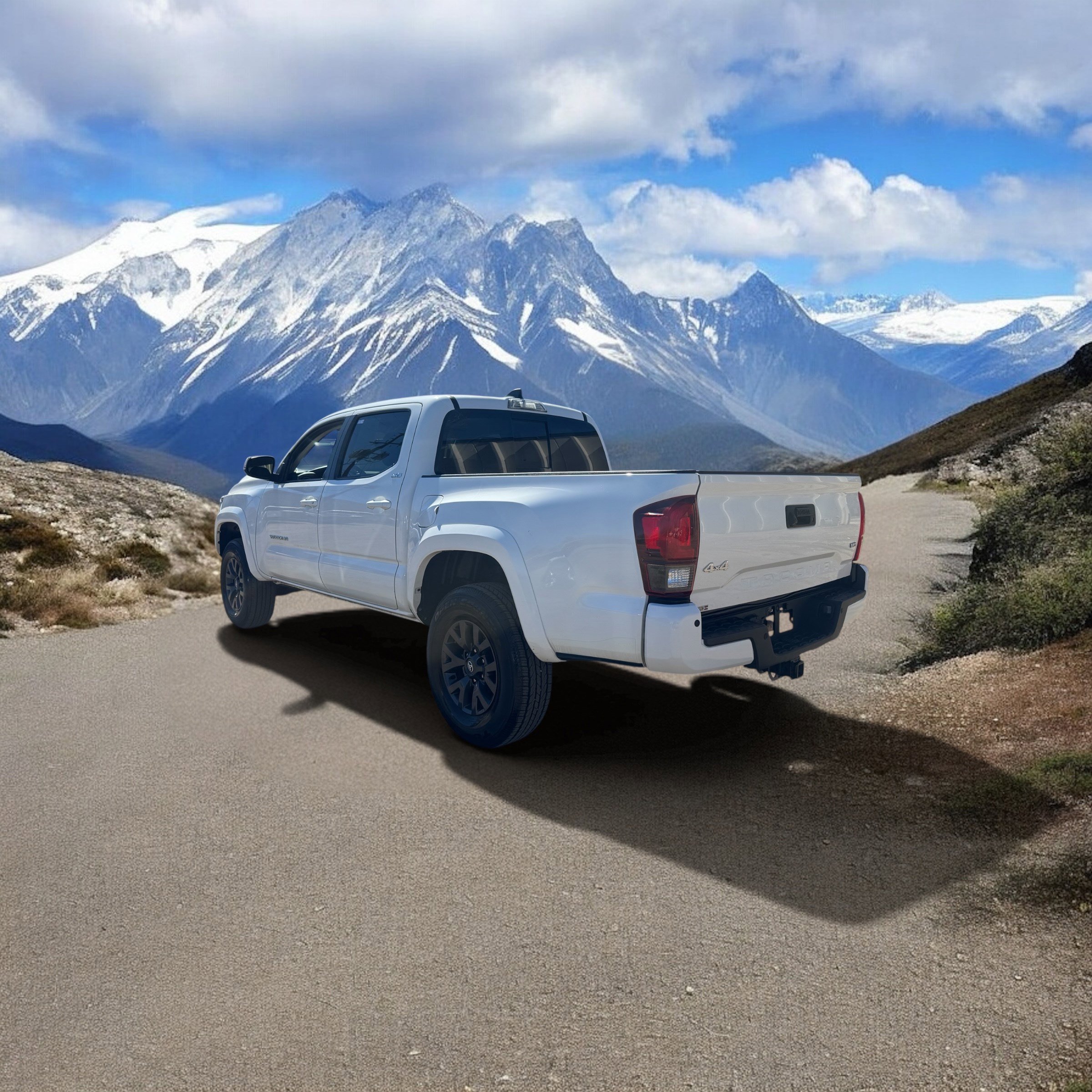 Used 2023 Toyota Tacoma SR5 image 3