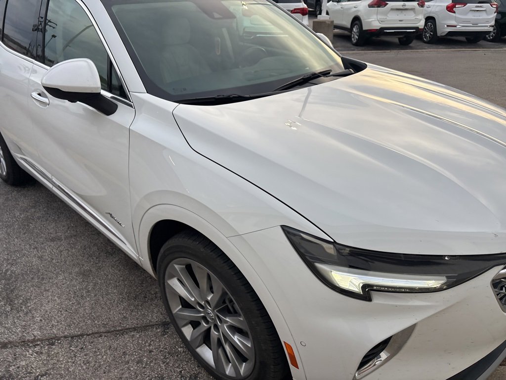 Used 2022 Buick Envision Avenir w/ Technology Package II image 3