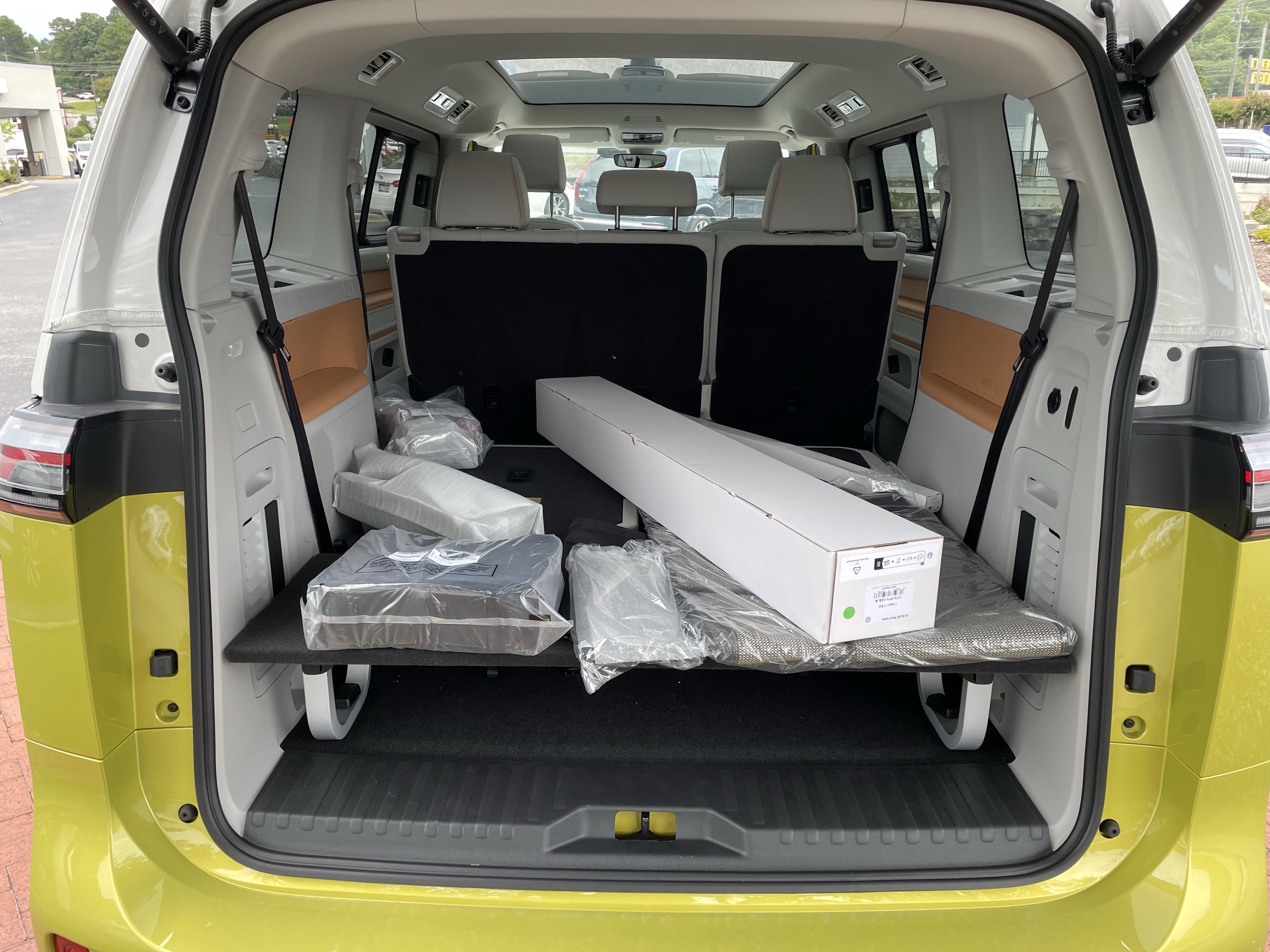 New 2025 Volkswagen ID. Buzz 1st Edition image 9