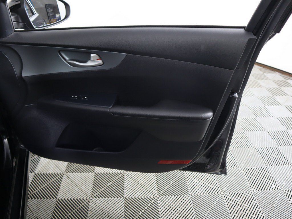 Used 2020 Kia Forte LXS FWD image 20