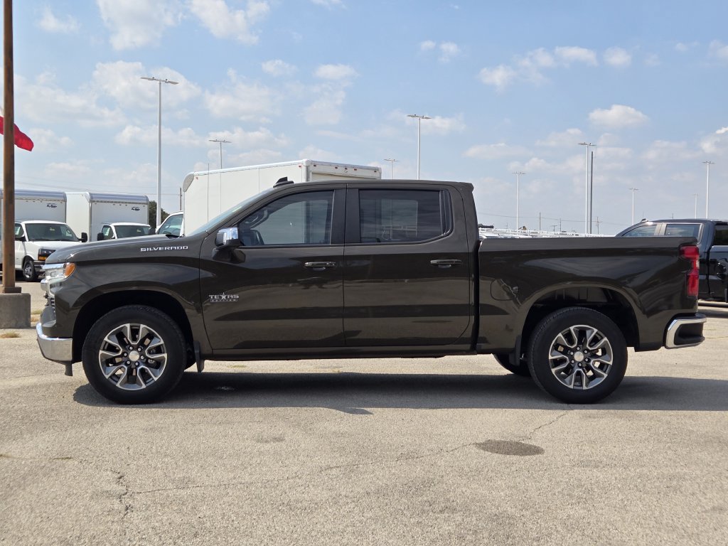 Used 2023 Chevrolet Silverado 1500 LT w/ Safety Package RWD image 4