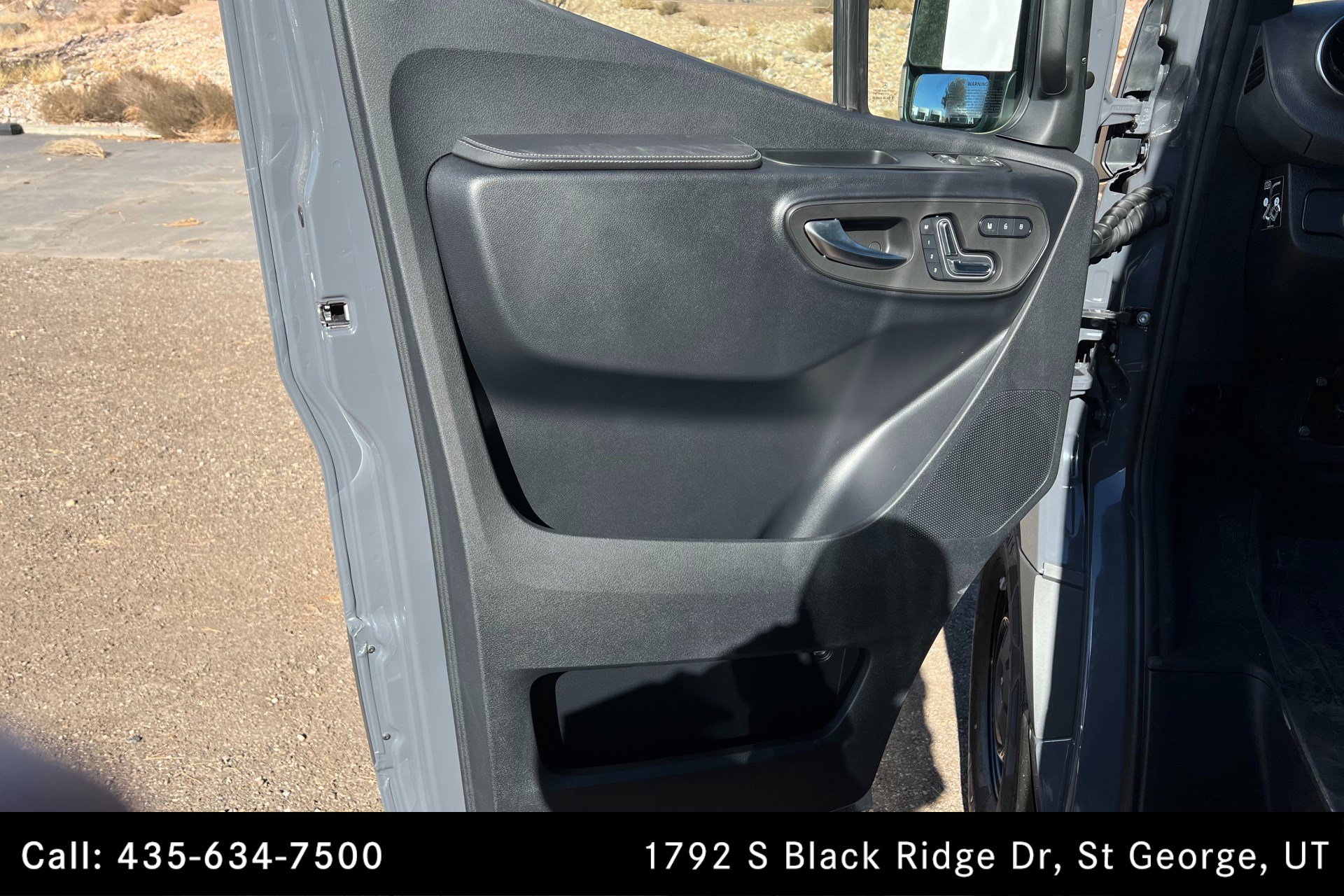 Used 2025 Mercedes-Benz Sprinter 2500 image 14