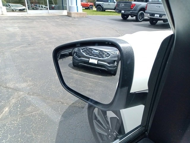 Certified 2023 Ford Escape Platinum image 24