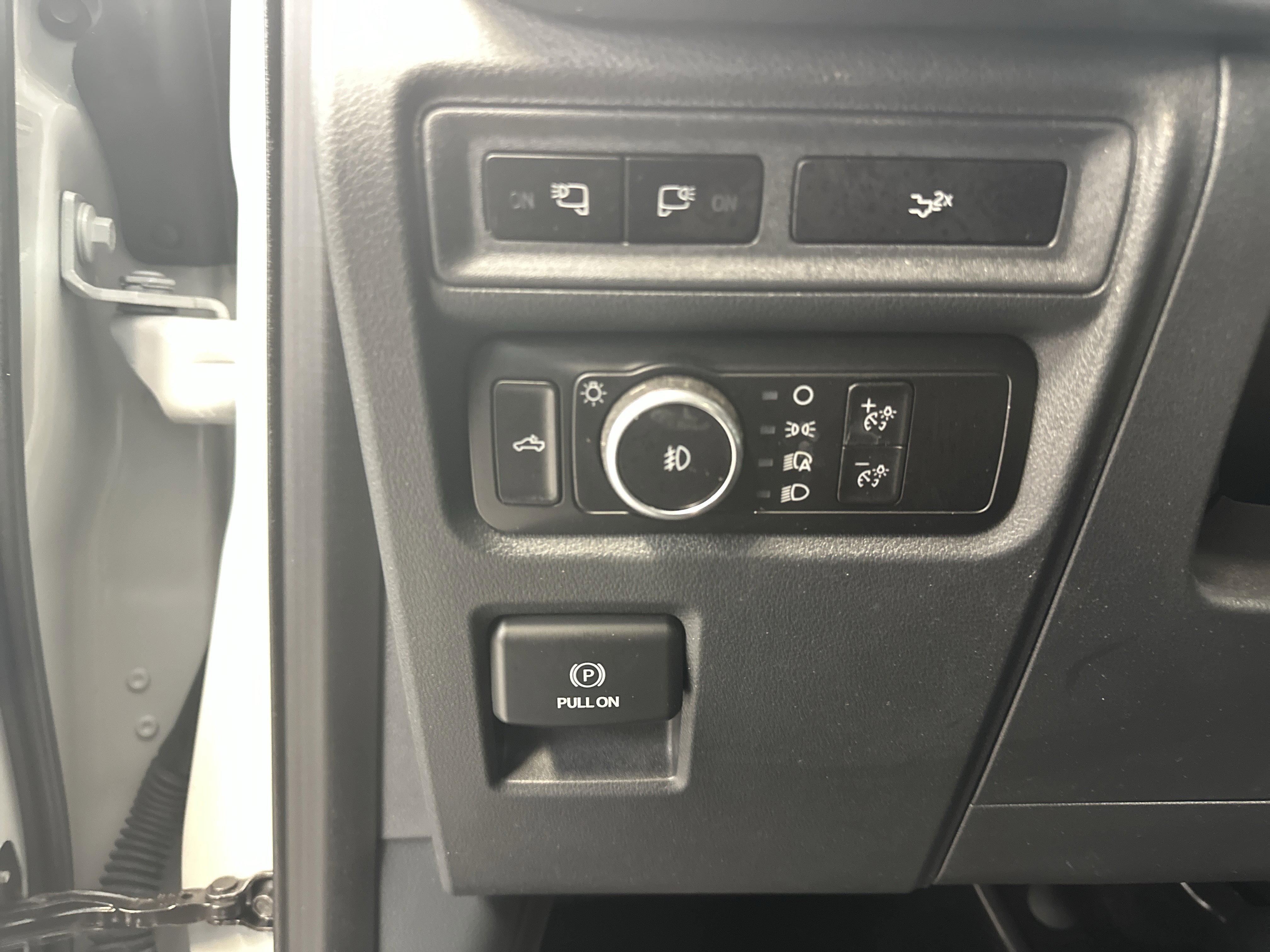 Used 2023 Ford F150 XLT w/ Equipment Group 302A High image 23