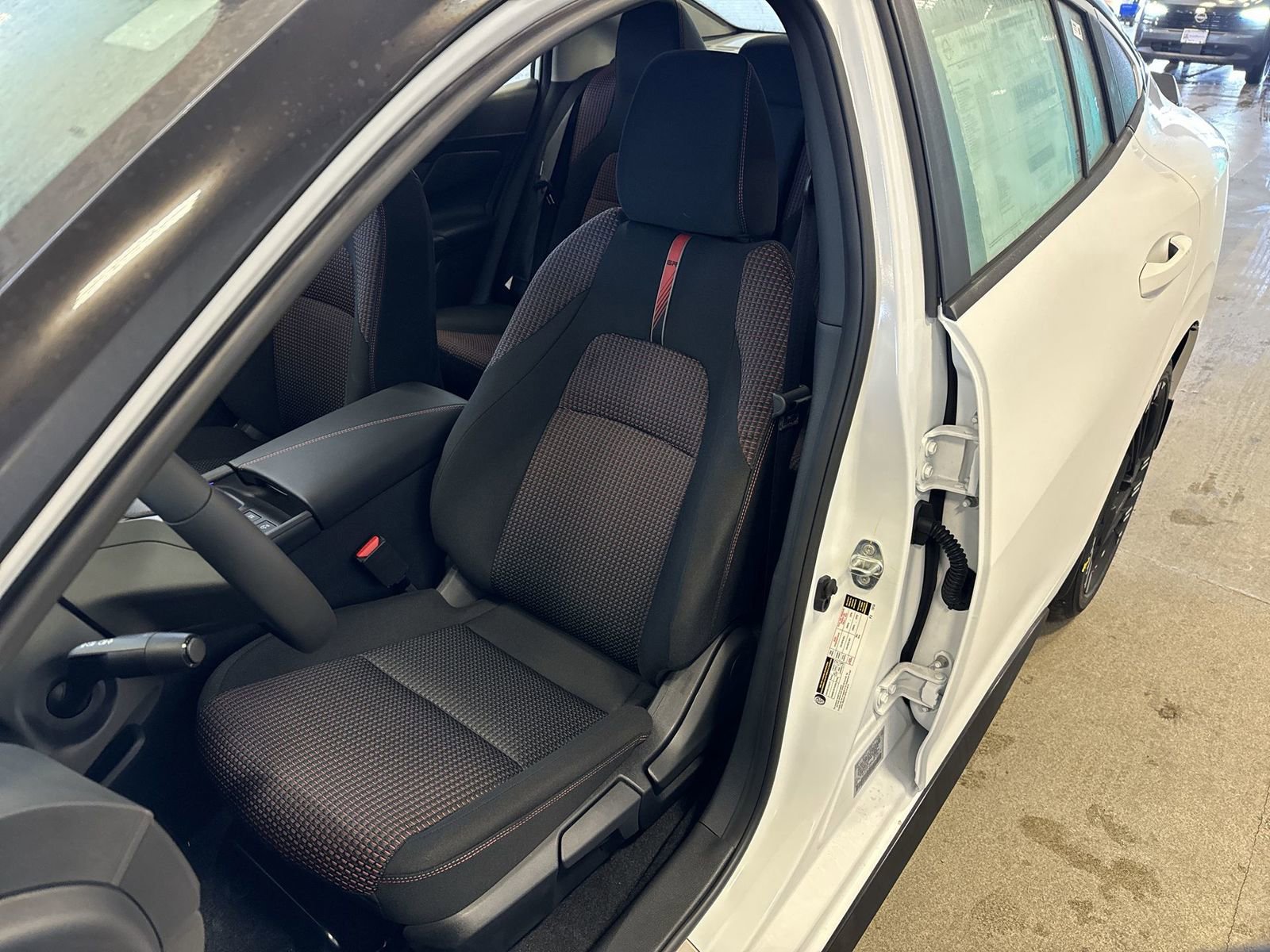 New 2026 Nissan Sentra SR w/ Floor Mat Package image 19