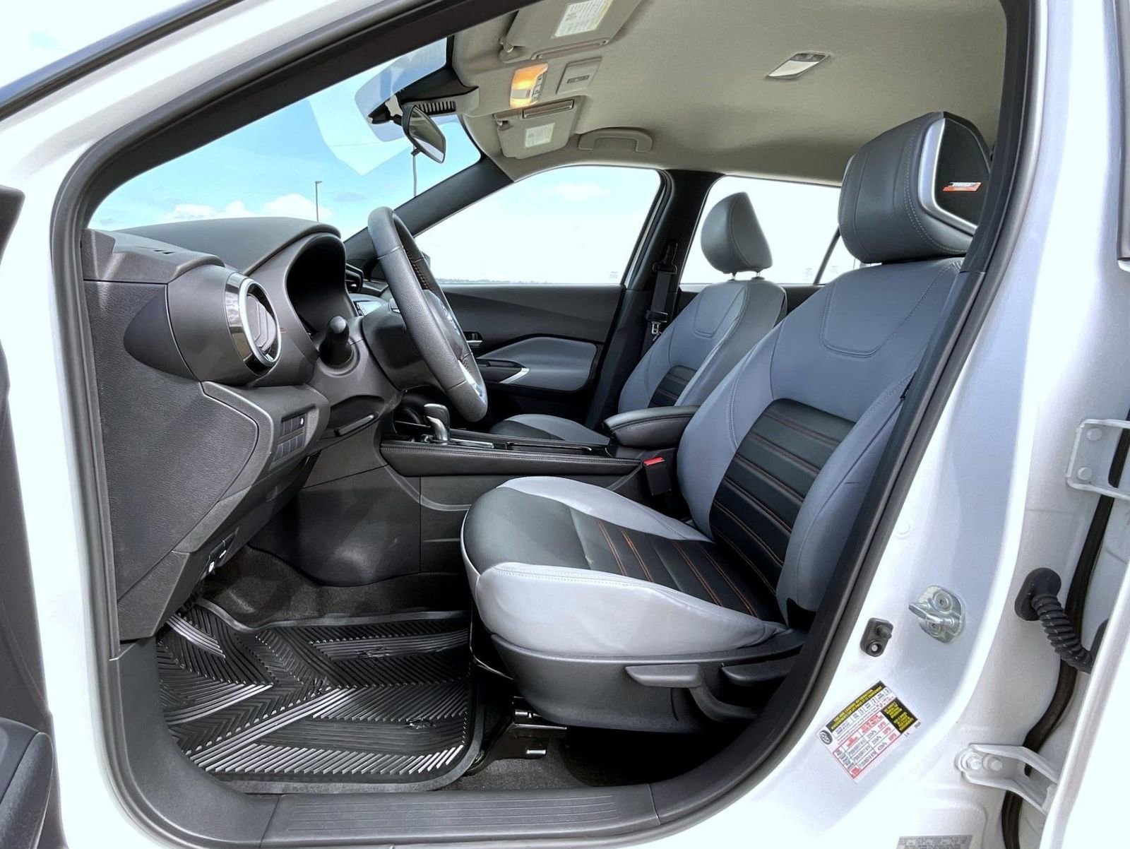 Certified 2024 Nissan Kicks SR w/ SR Premium Package image 10