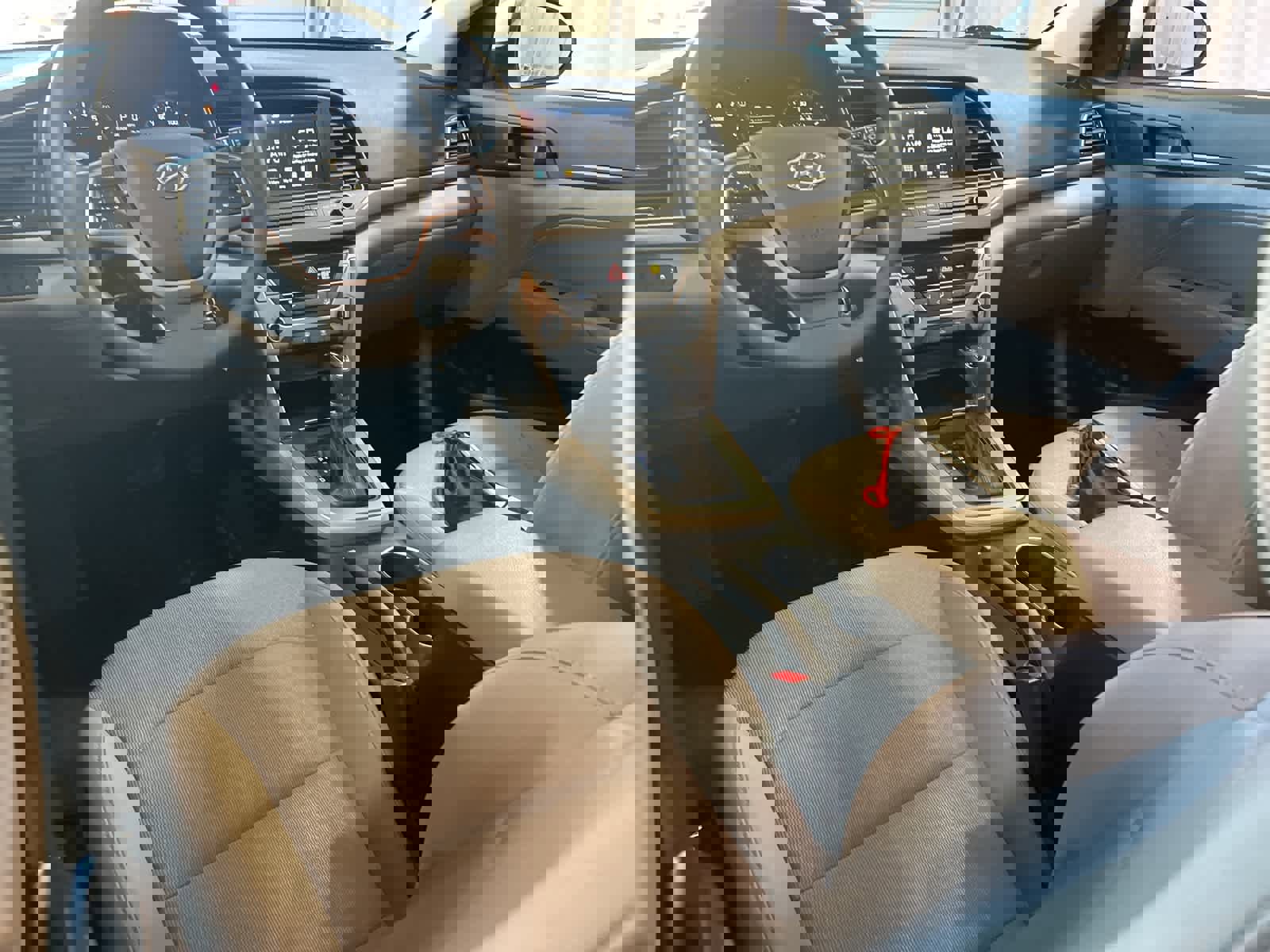 Used 2017 Hyundai Elantra SE image 21