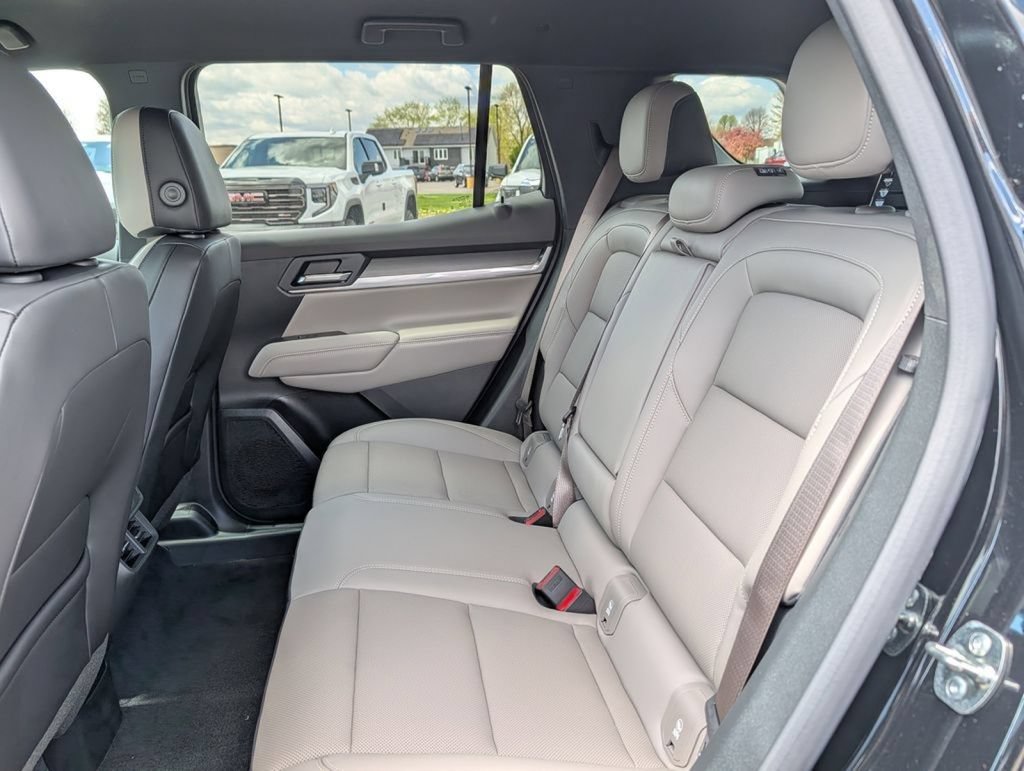 New 2026 GMC Terrain Elevation w/ Elevation Premium Package AWD/4WD image 37