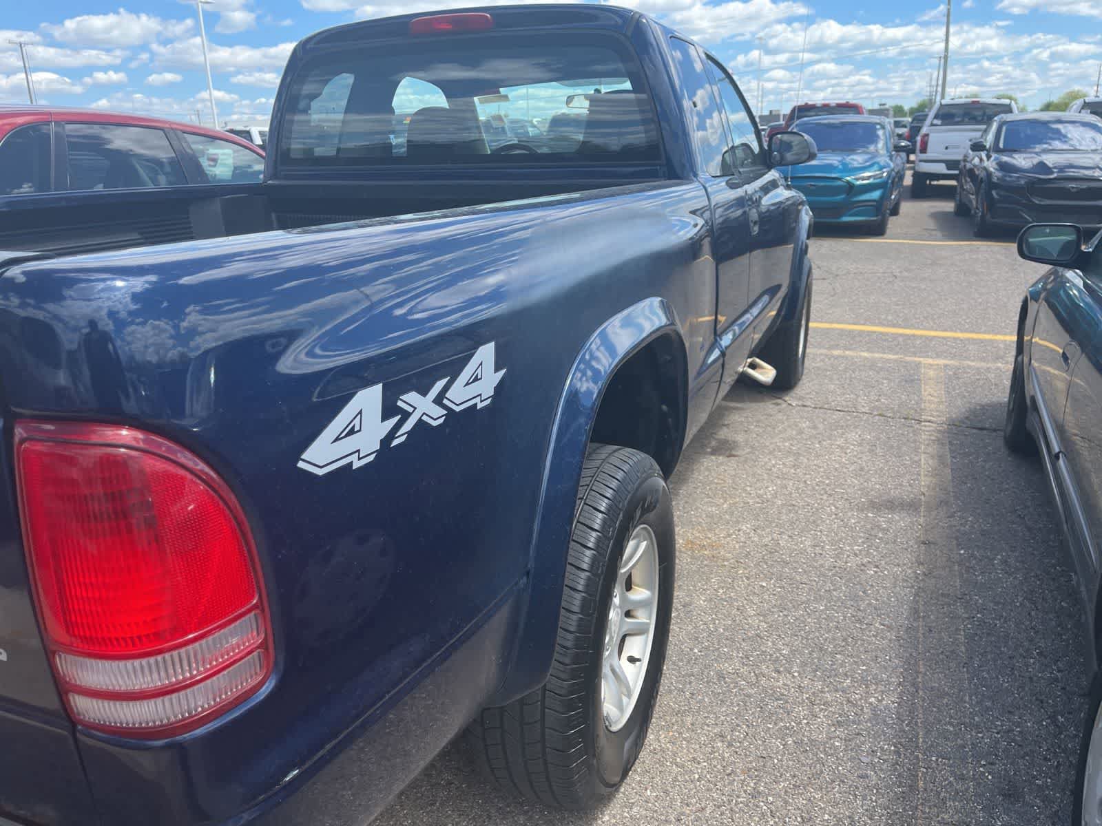 Used 2004 Dodge Dakota 4x4 Club Cab w/ Tire & Handling Group image 14