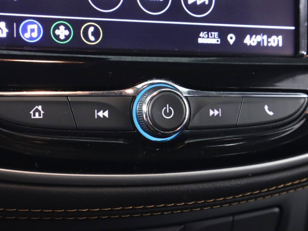 Used 2021 Chevrolet Trax LT w/ LT Convenience Package image 22