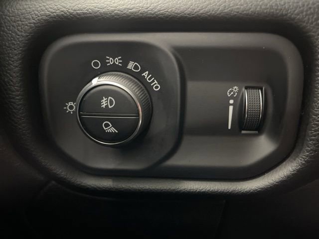 Used 2024 RAM 2500 Big Horn image 39