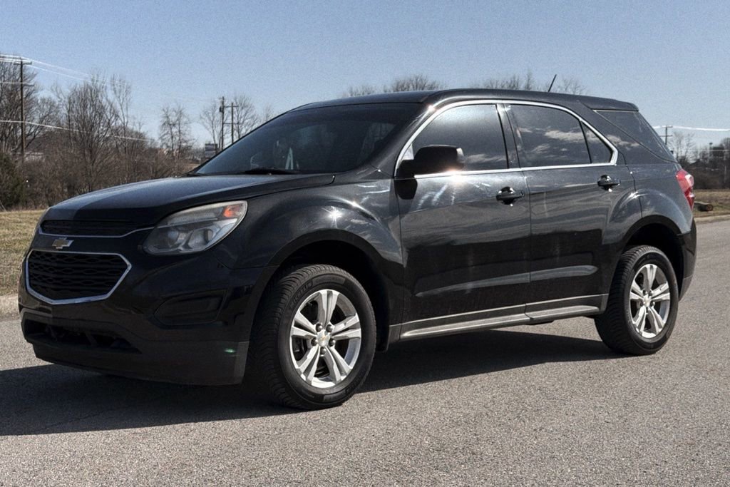 Used 2017 Chevrolet Equinox LS image 37