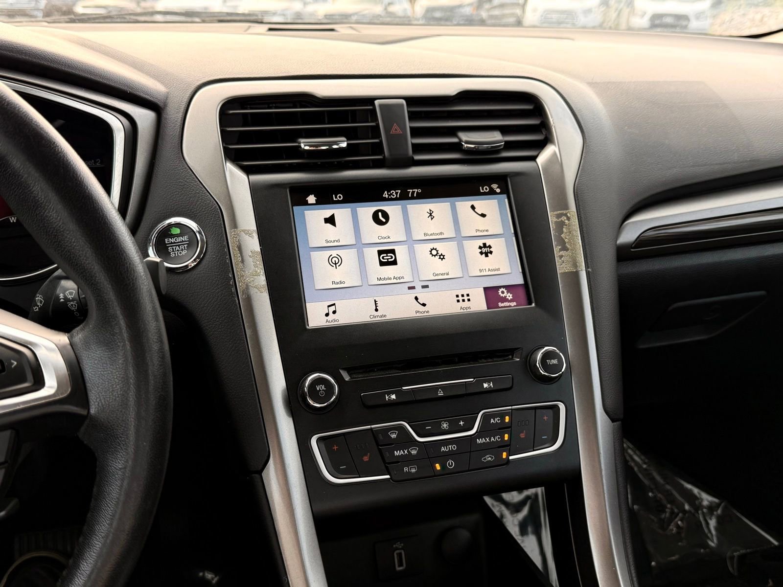 Used 2018 Ford Fusion SE w/ Equipment Group 602A FWD image 34