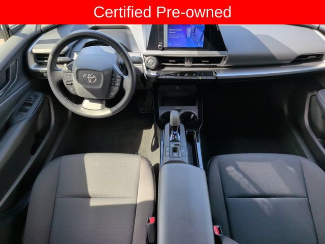 Certified 2025 Toyota Prius LE FWD image 24