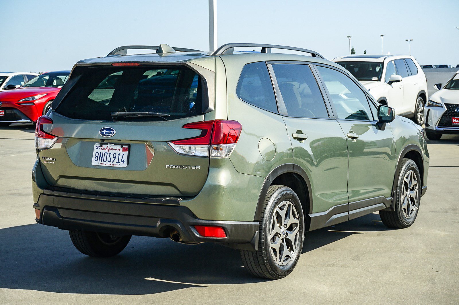 Used 2020 Subaru Forester Premium AWD/4WD image 7