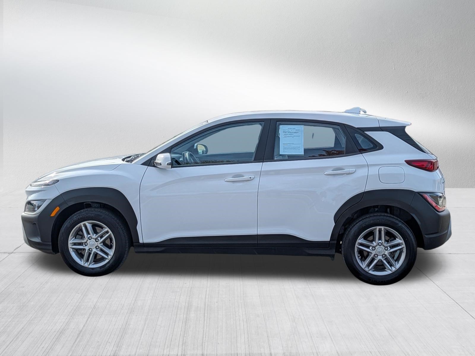 Certified 2023 Hyundai Kona SE AWD/4WD image 4