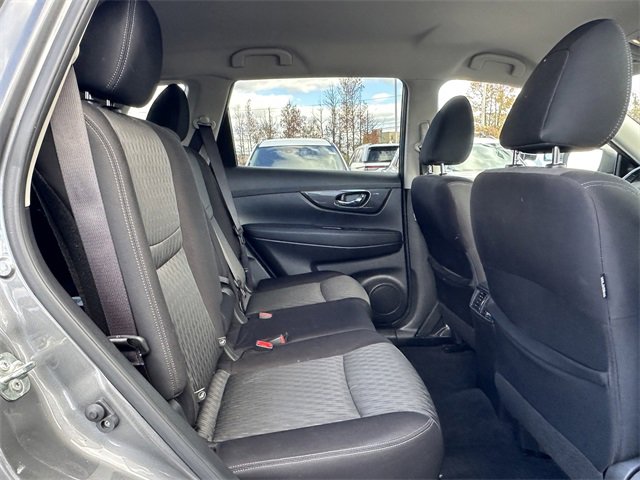 Used 2020 Nissan Rogue SV image 36