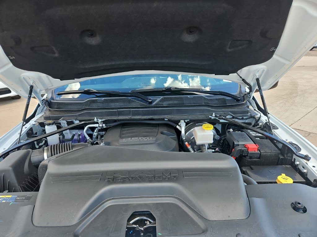 New 2026 RAM 2500 Big Horn AWD/4WD image 7