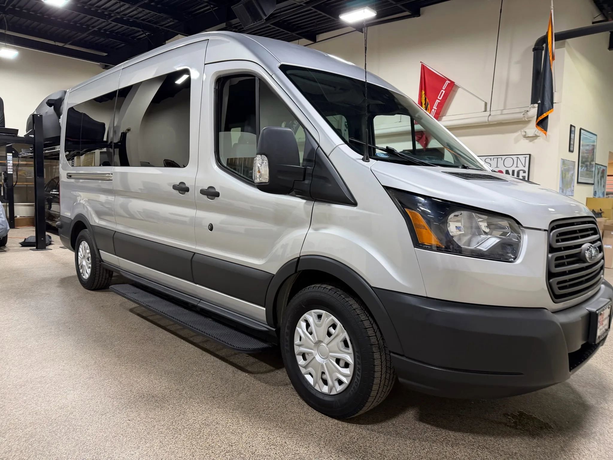 Used 2017 Ford Transit 350 XL RWD image 14
