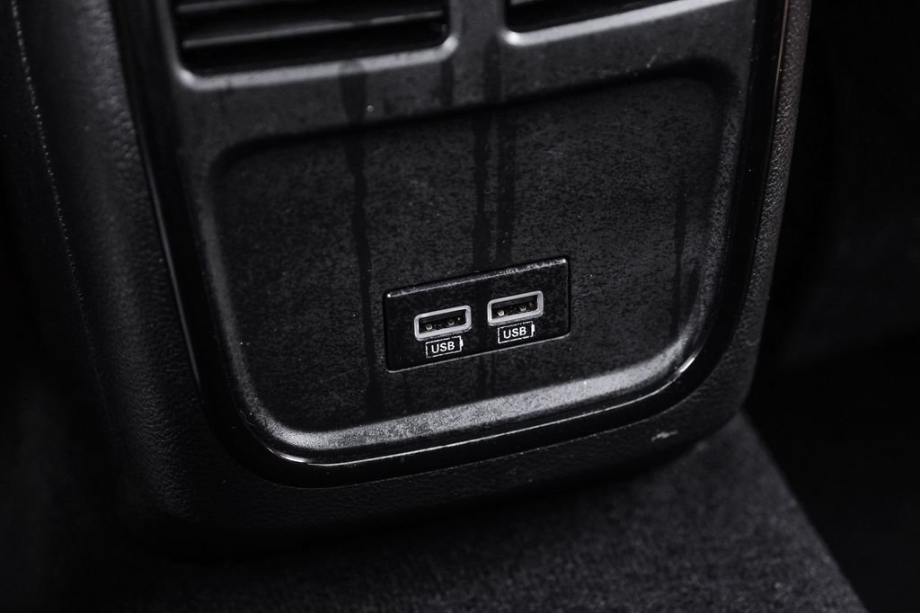 Used 2019 Chrysler 300 S RWD image 50