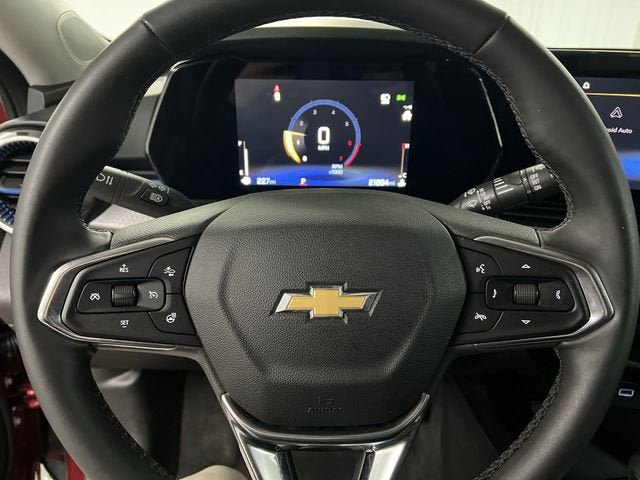 Certified 2025 Chevrolet Trax LT w/ LT Convenience Package image 11