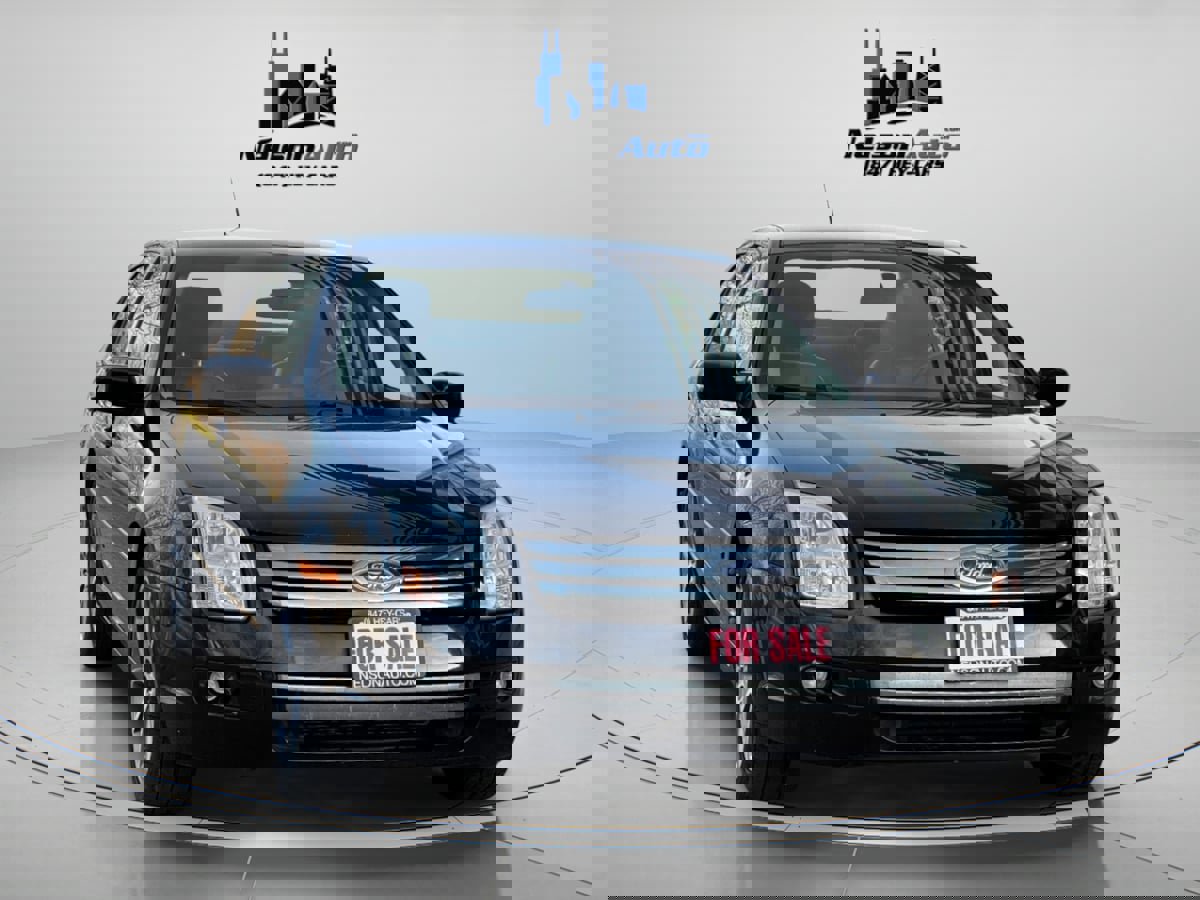 Used 2009 Ford Fusion SE FWD image 2