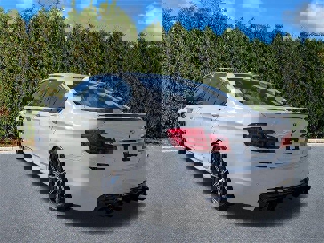 Used 2013 BMW M5 image 6