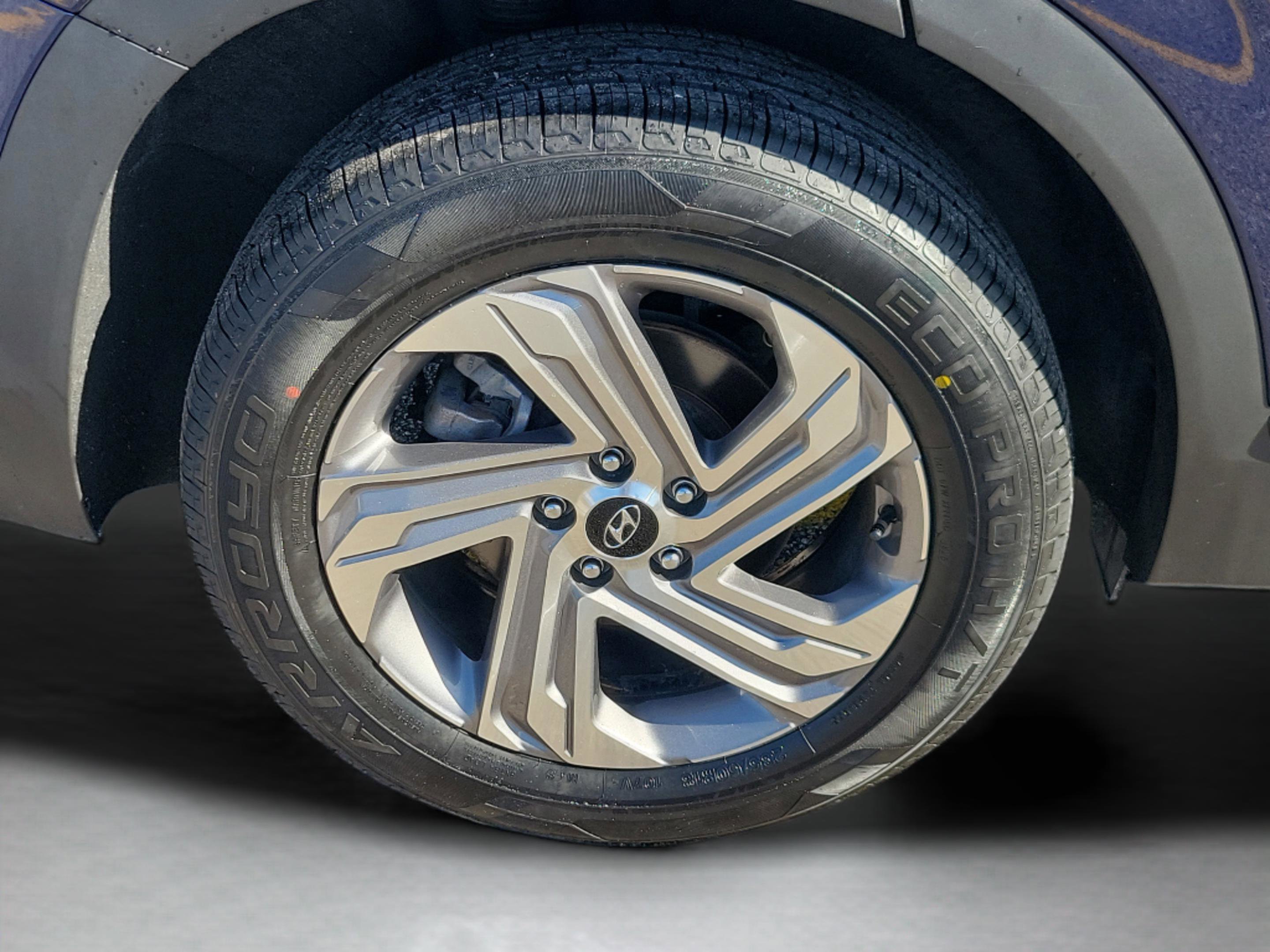 Certified 2023 Hyundai Santa Fe SEL image 5