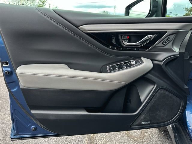 Used 2020 Subaru Outback Limited image 14