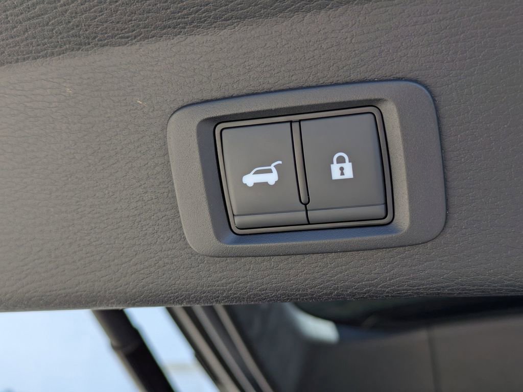 Used 2025 Mitsubishi Outlander SEL image 14