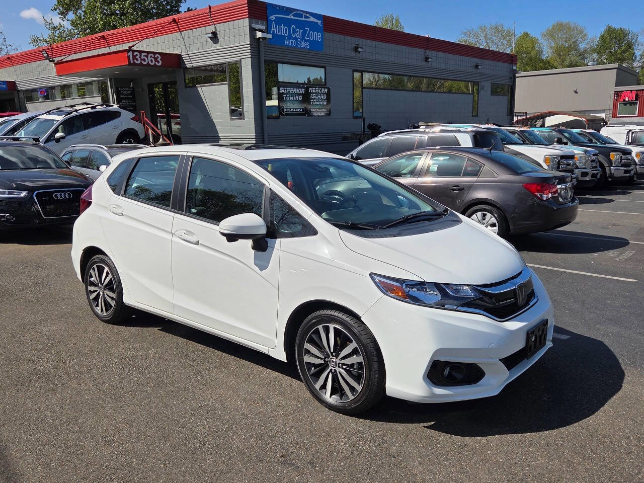 Used 2018 Honda Fit EX image 9