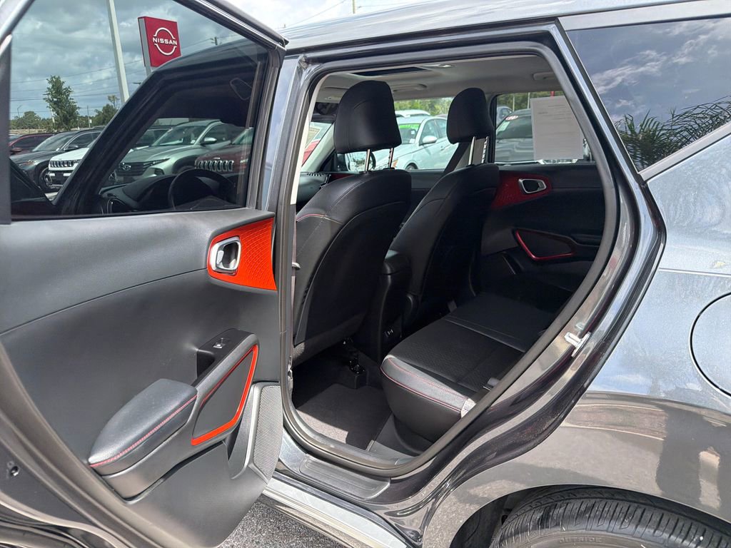 Used 2023 Kia Soul GT-Line FWD image 17