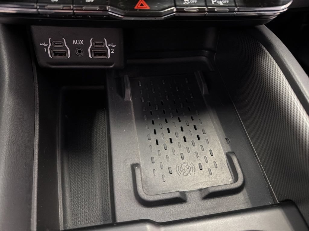 Certified 2025 Dodge Durango R/T w/ Blacktop Package AWD/4WD image 14