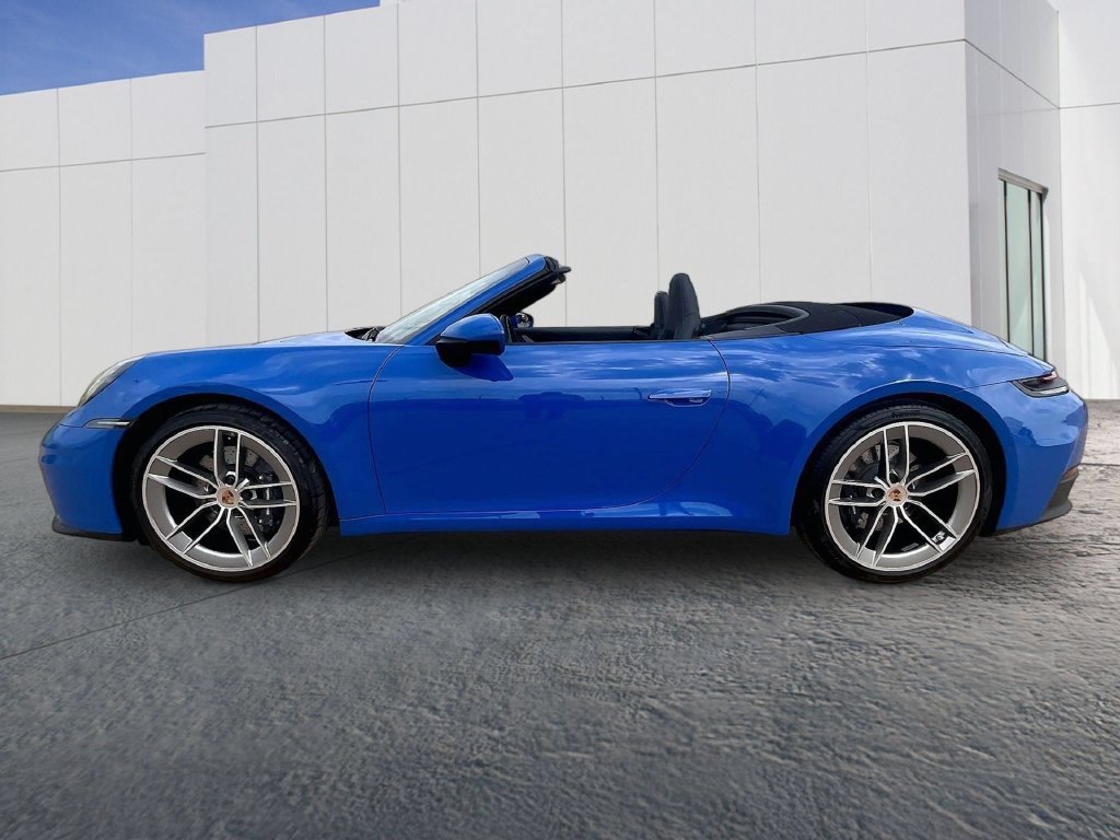 Certified 2025 Porsche 911 Carrera RWD image 2