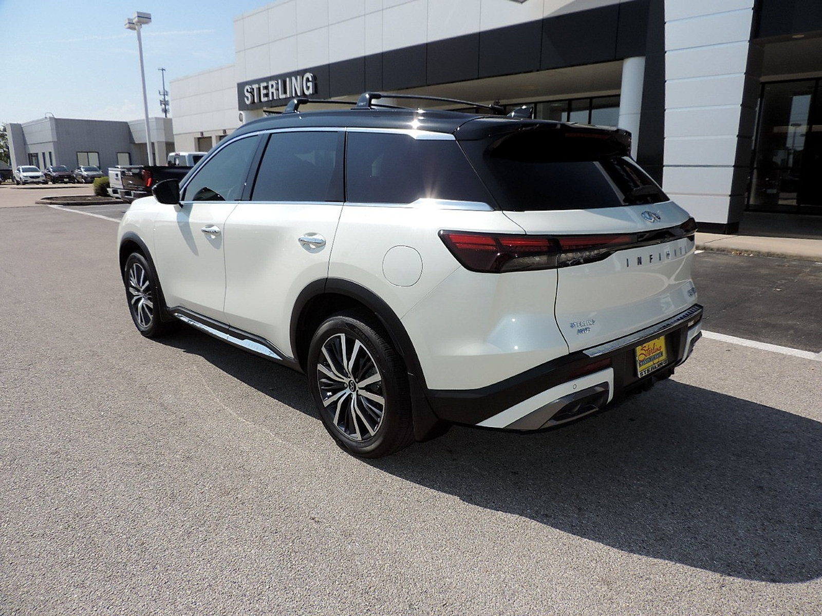 Used 2025 INFINITI QX60 Autograph w/ Cargo Package AWD/4WD image 7