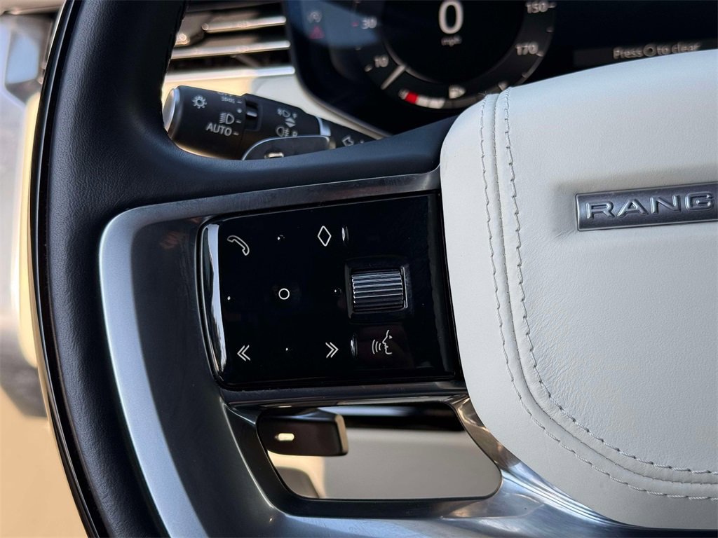 Used 2023 Land Rover Range Rover SE image 32