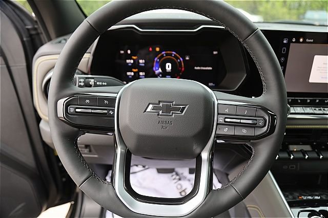 New 2024 Chevrolet Colorado ZR2 w/ ZR2 Bison Edition image 18