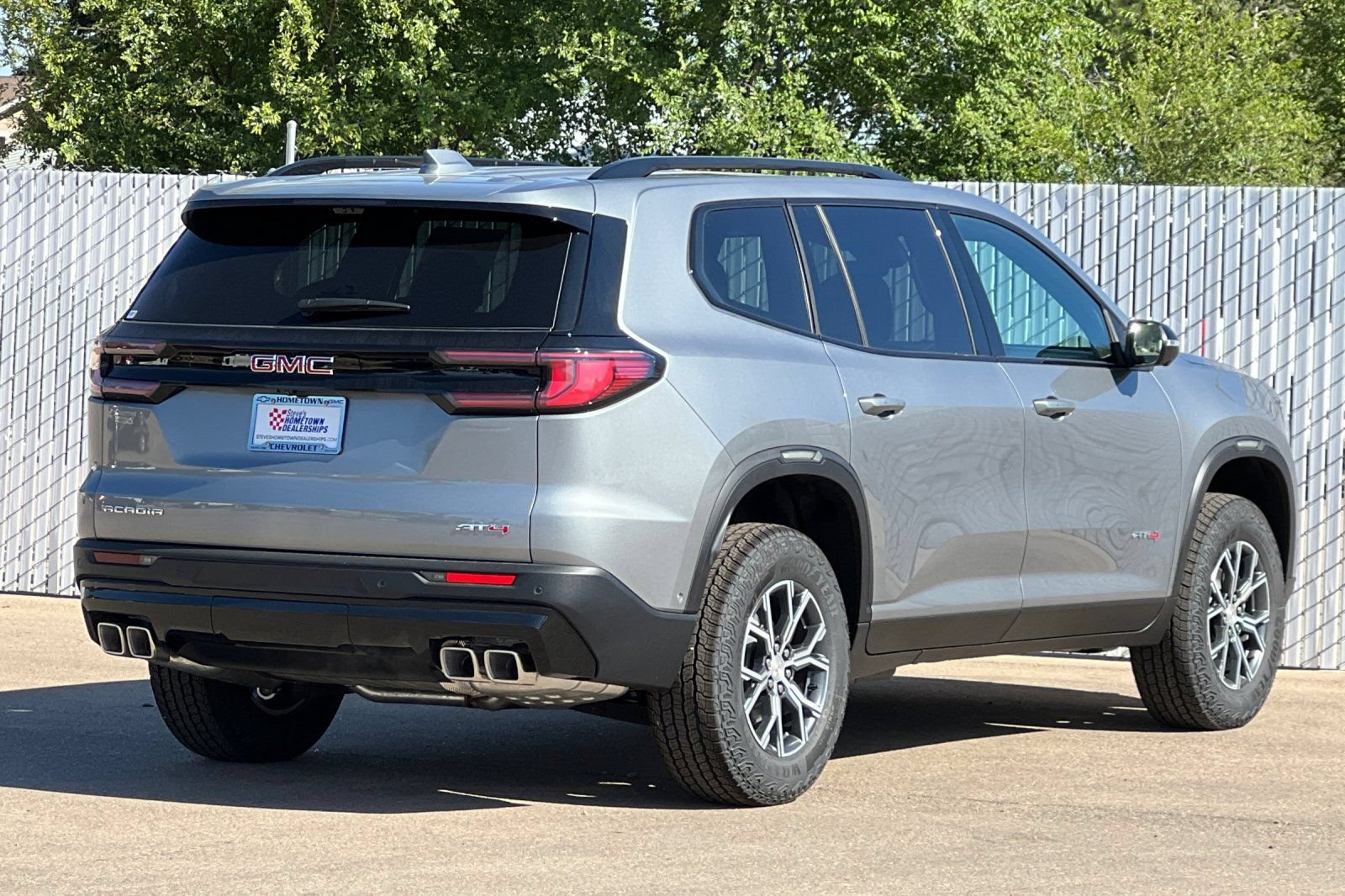 New 2026 GMC Acadia AT4 w/ Super Cruise Package AWD/4WD image 4