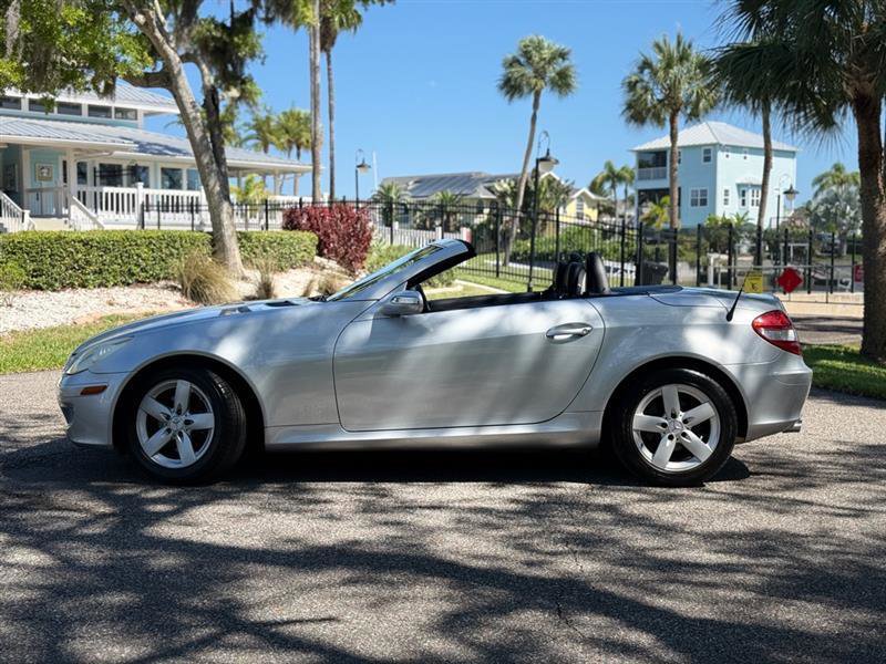 Used 2007 Mercedes-Benz SLK 280 image 2