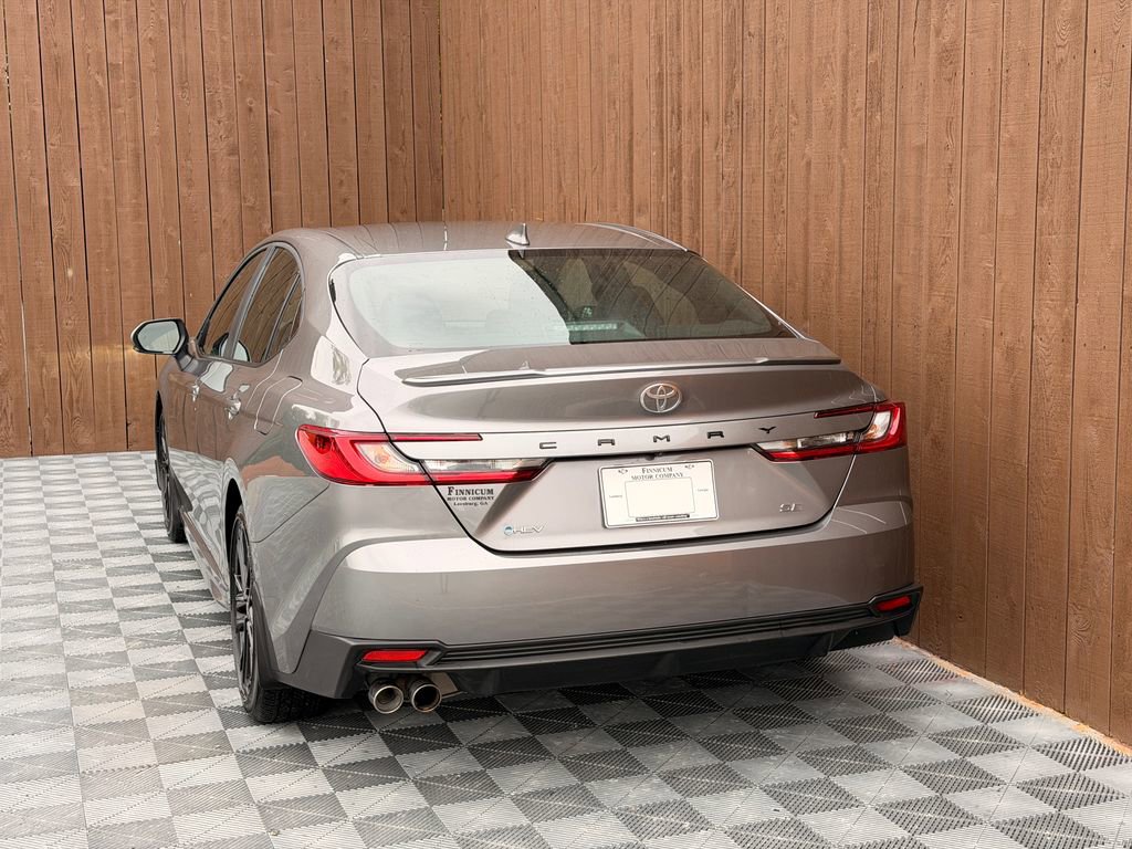 Used 2025 Toyota Camry SE FWD image 15