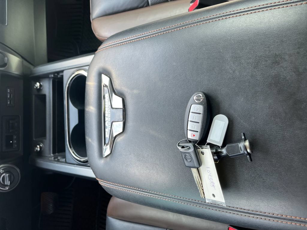 Used 2019 Nissan Titan Platinum Reserve AWD/4WD image 28