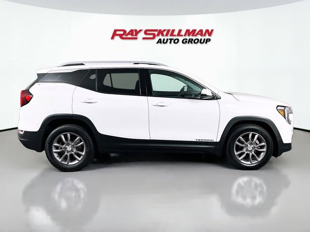 Used 2024 GMC Terrain SLT FWD image 8