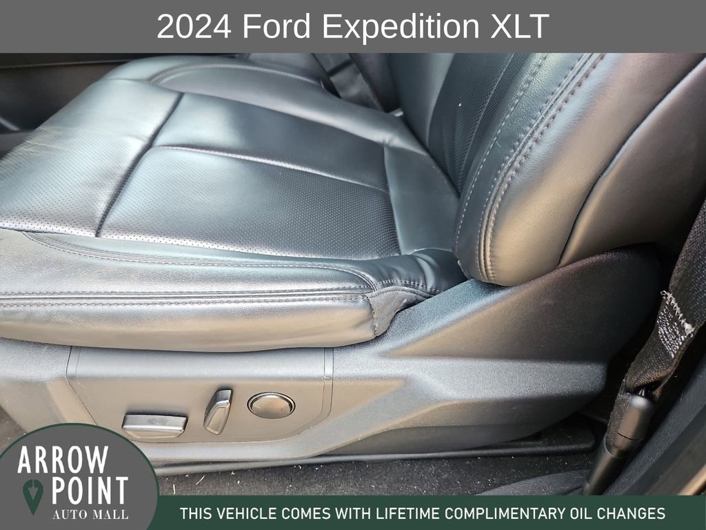 Used 2024 Ford Expedition XLT RWD image 23