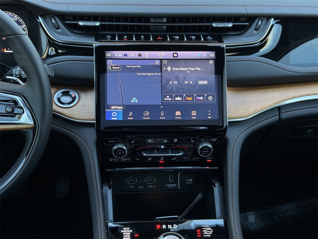 New 2025 Jeep Grand Cherokee Summit image 12