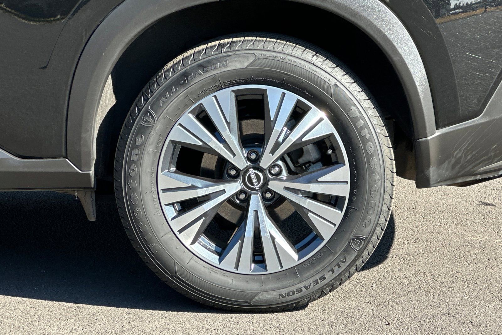 Used 2023 Nissan Rogue SV image 26