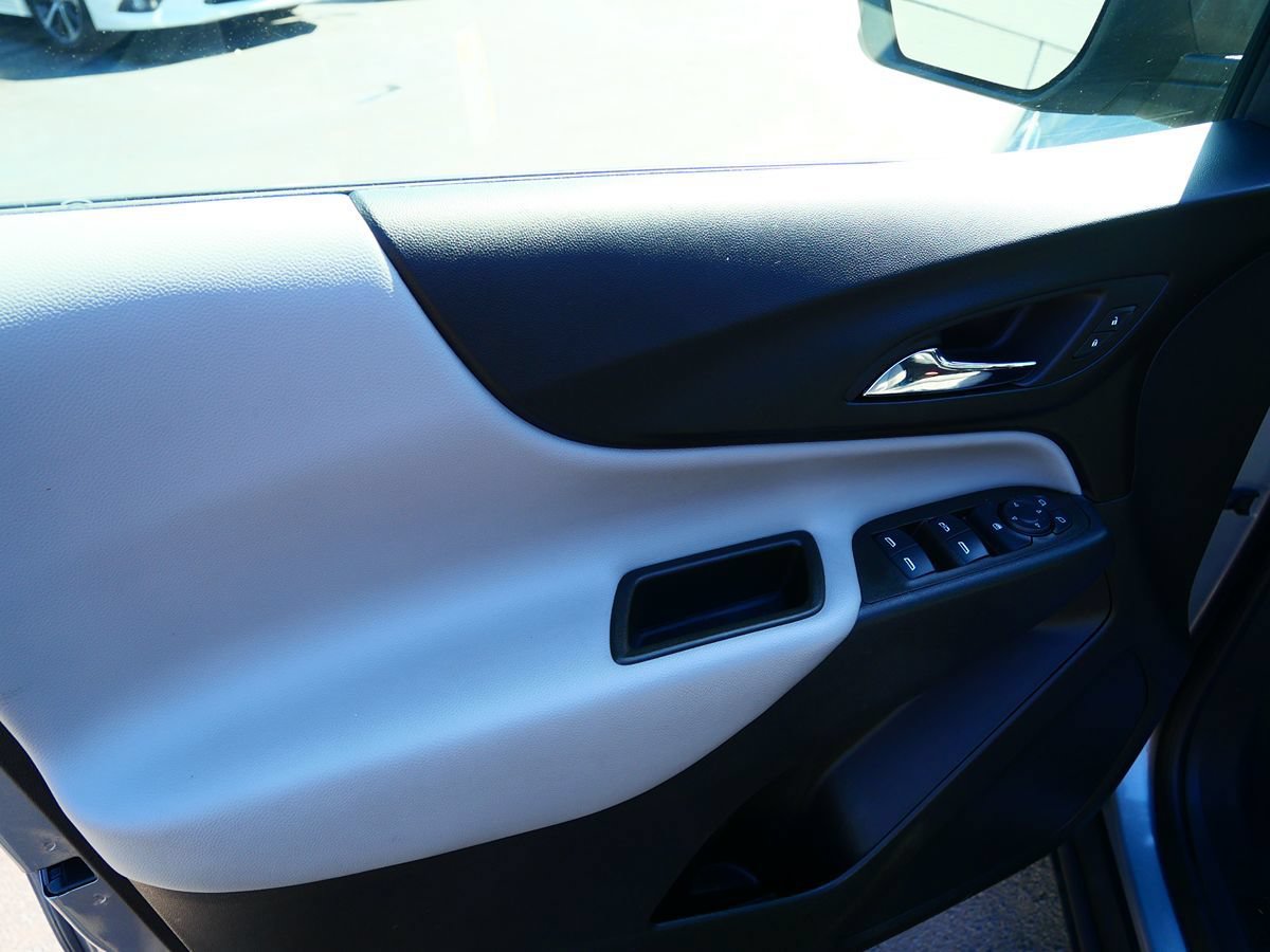 Used 2023 Chevrolet Equinox LS w/ LPO, Floor Liner Package AWD/4WD image 14