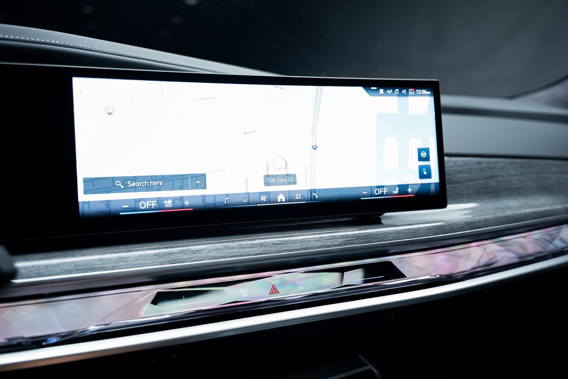 Used 2023 BMW i7 xDrive60 w/ Executive Package 2 image 47