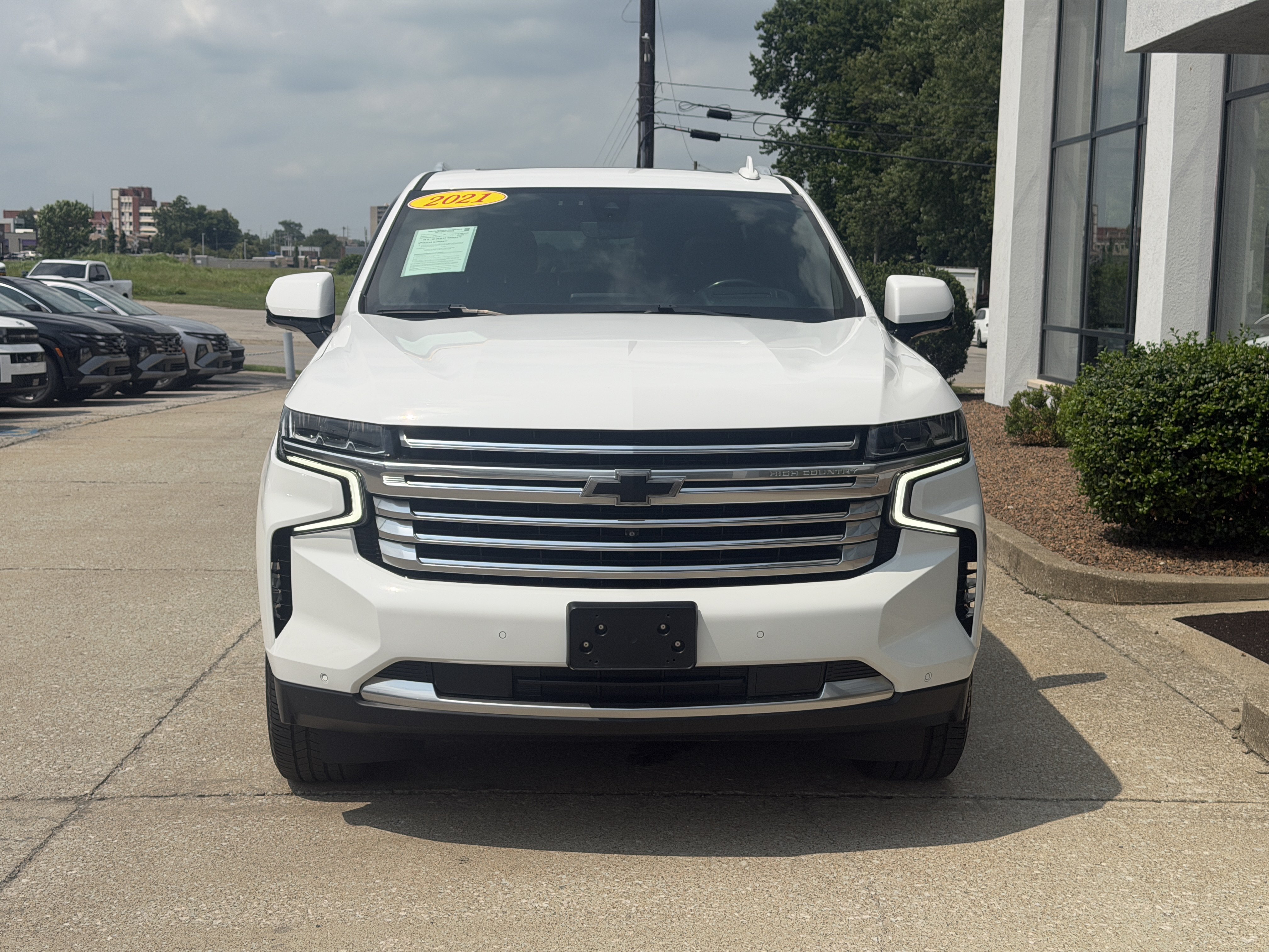 Used 2021 Chevrolet Tahoe High Country w/ Premium Package AWD/4WD image 18
